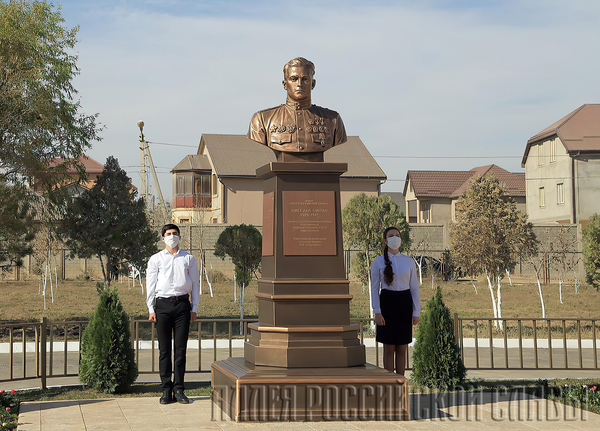 Открытие бюста Ахмет-Хану Султану в Дагестане