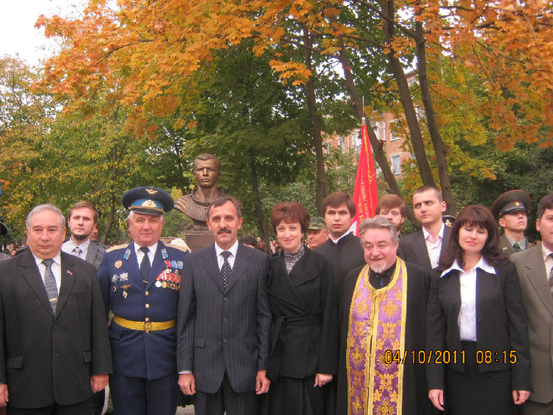 Открытие памятника Ю. А. Гагарину, г. Ейск.
