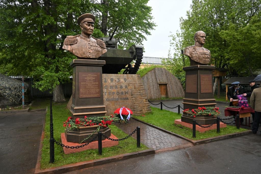 Памятники героям Халхин-Гола в Москве!